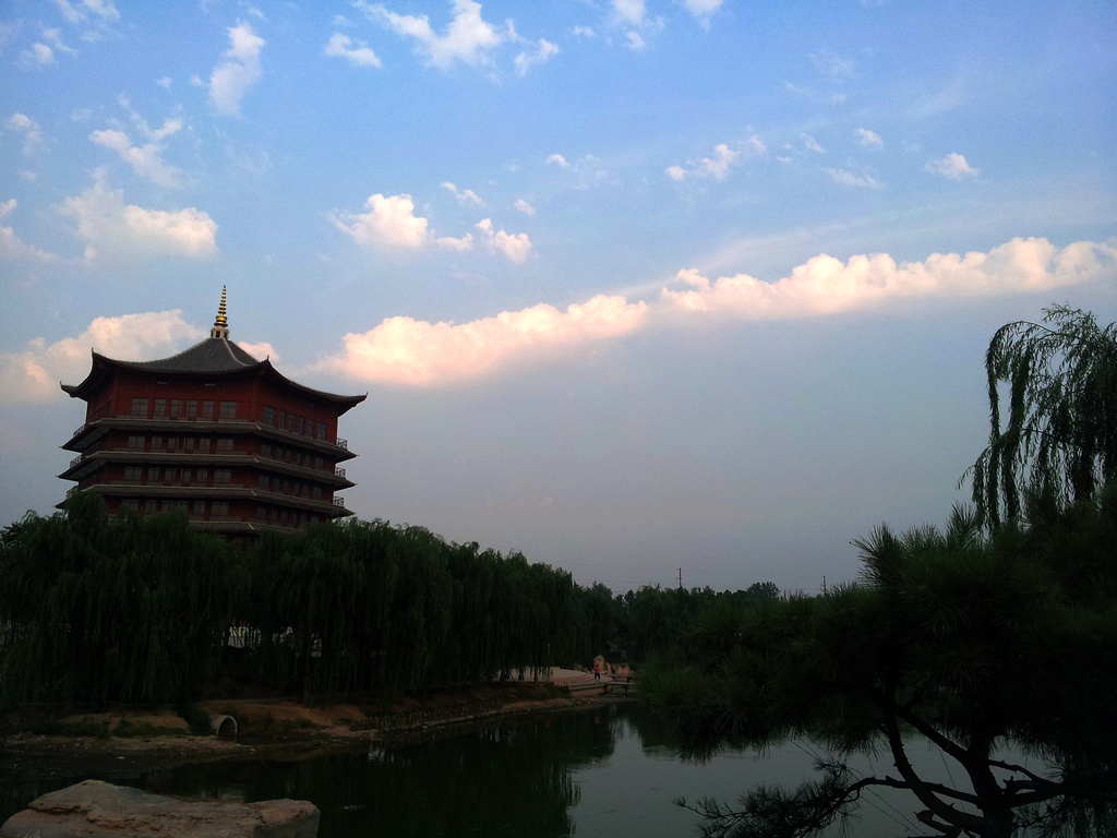 东楼霞光.jpg