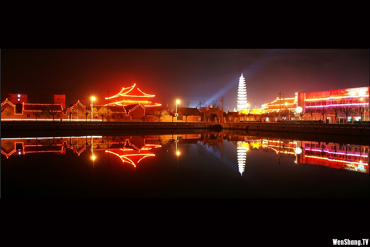 圣地夜色  林红岩  供电公司.jpg