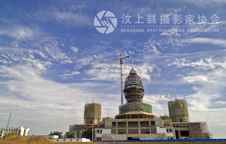 建设中的汶上宝相宫