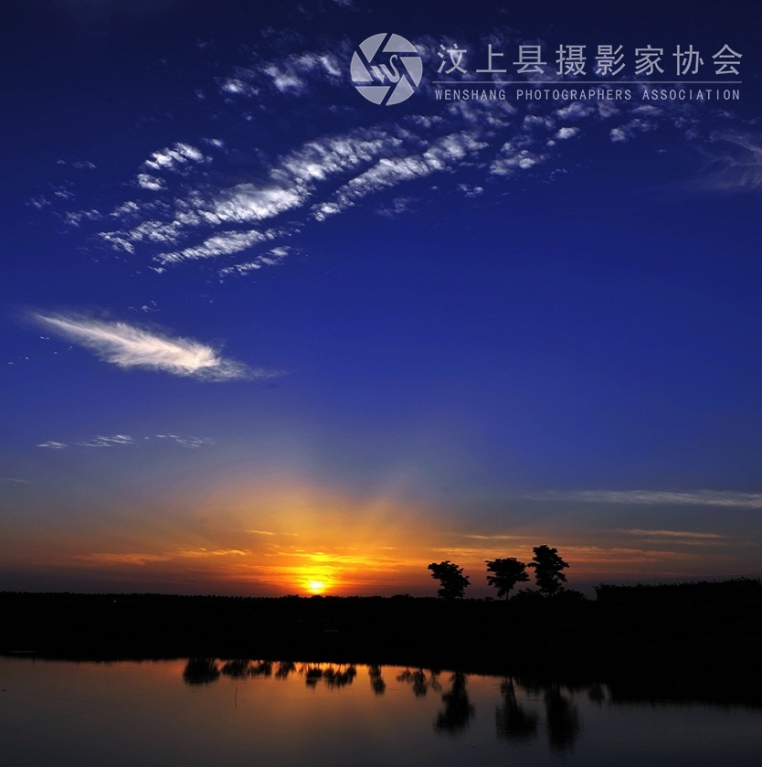 莲花夕照2.jpg