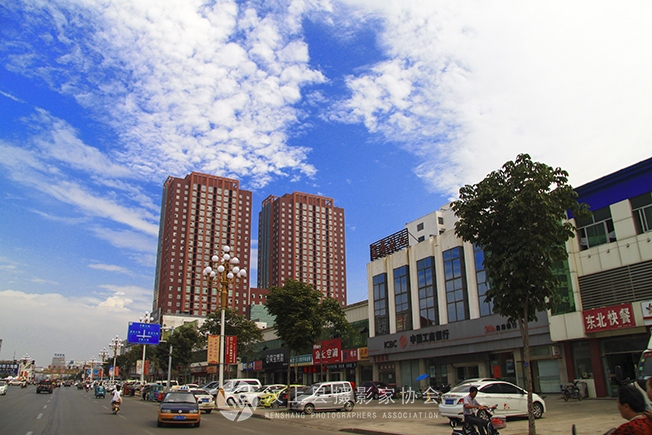 汶上街景之中都大街