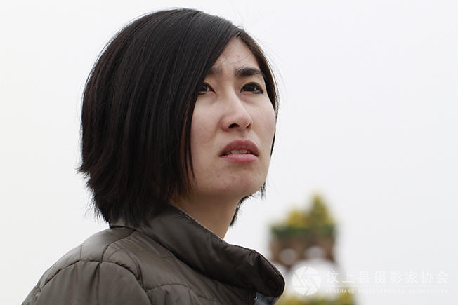 山东综艺电视台的魅力女导演在汶上