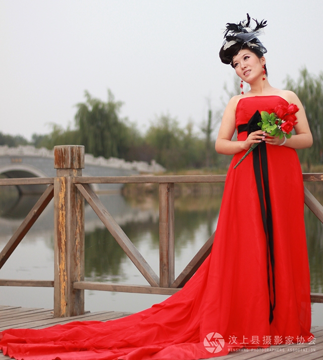 婚纱摄影-汶上莲花湖-真情似火